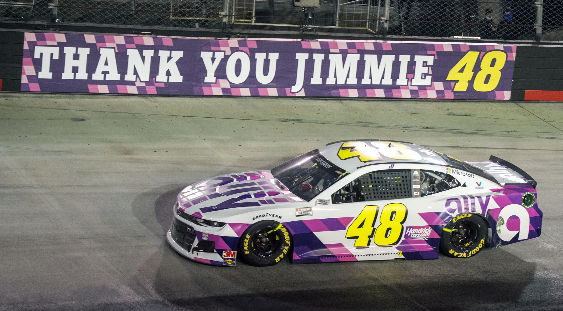 BMS Bass Pro Shops NRA Night Race